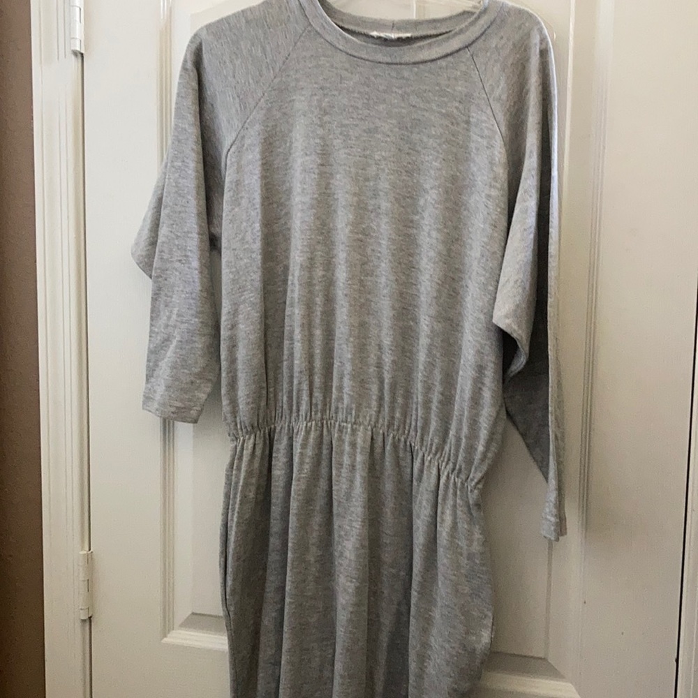 FINAL MARKDOWN moda international dress large